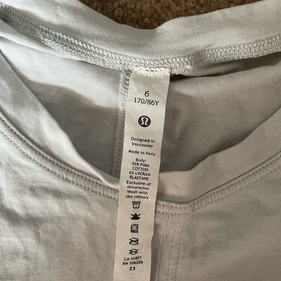 Lululemon time to restore shortsleeve!! - Picture 4 of 4